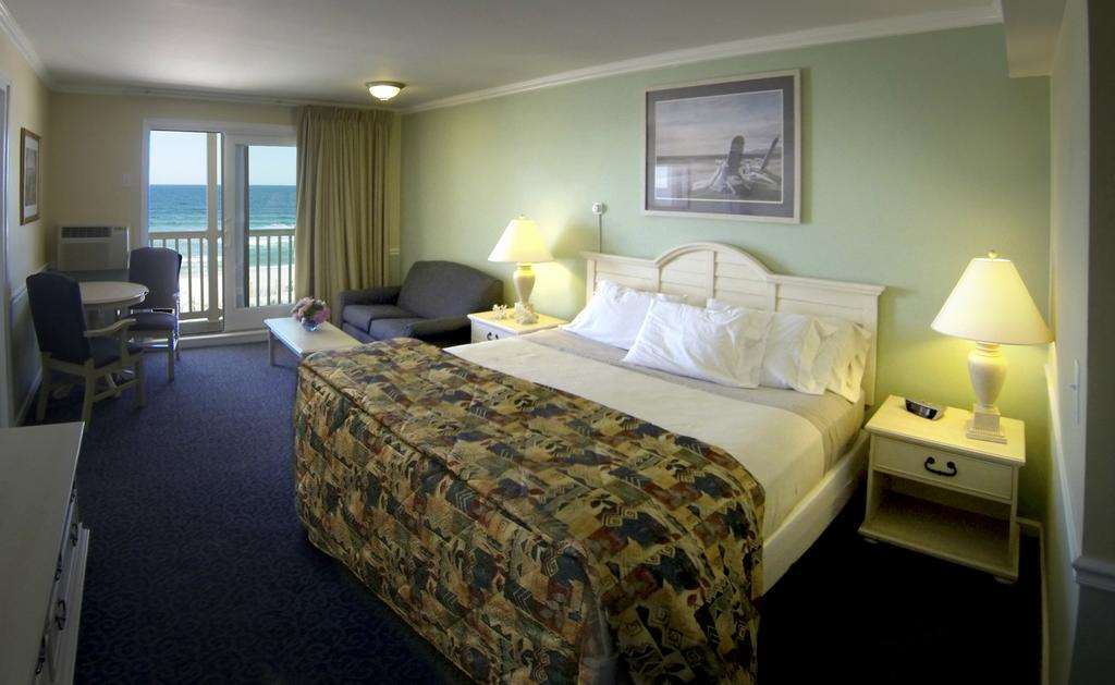 Drifting Sands Oceanfront 3*