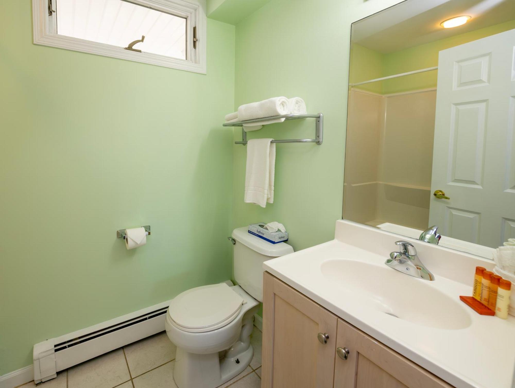Drifting Sands Oceanfront Motel 3*